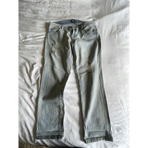 Gap Women’s Jeans Straight Leg Size 32 Light Wash Distressed - Picture 2 of 7